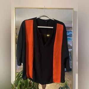 Womens 3/4 sleeve blouse.